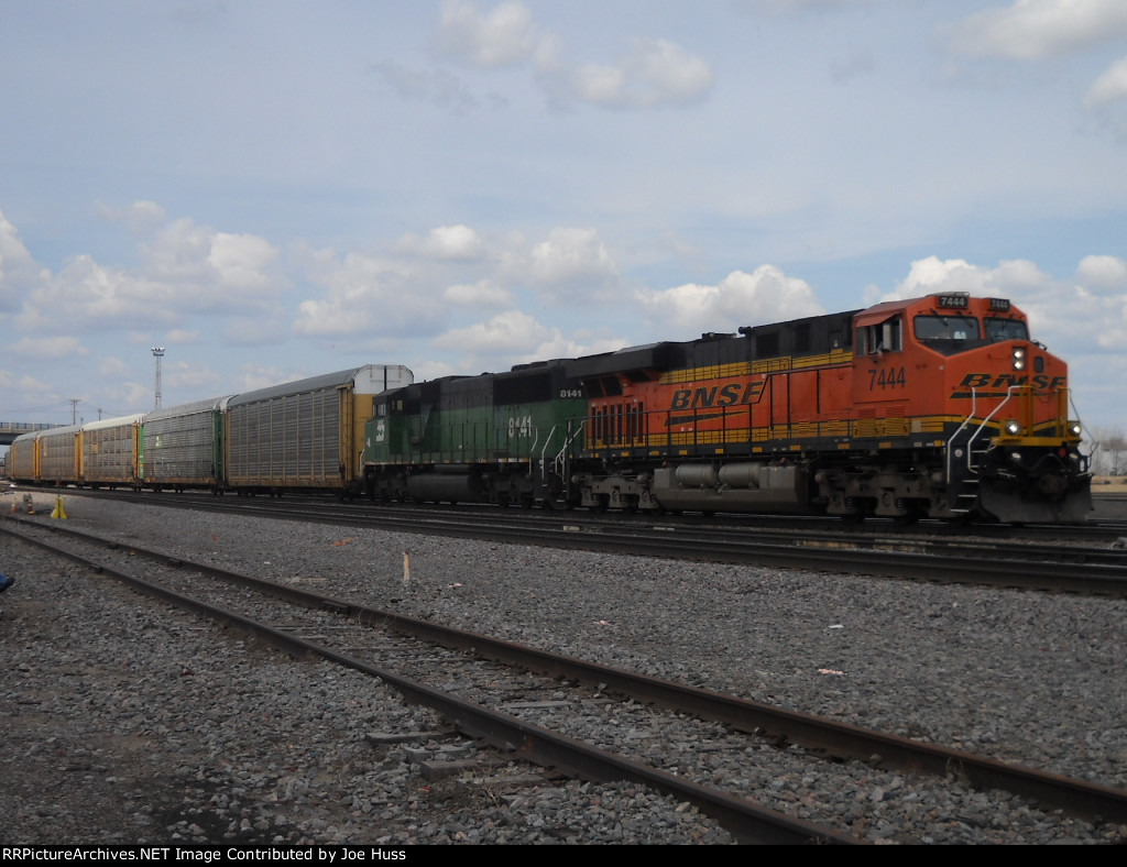 BNSF 7444 East